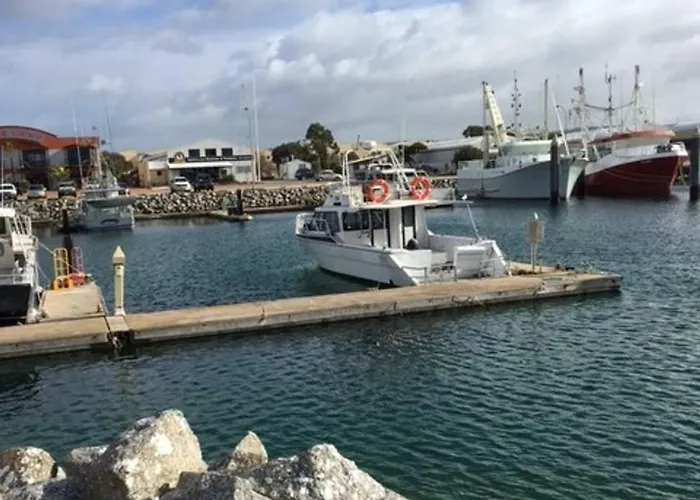 Port Lincoln Shark Apartment 2